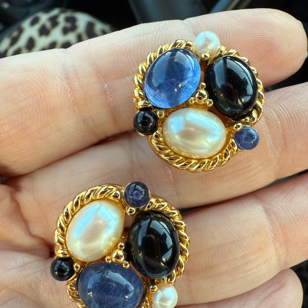 Gold plated Vintage Monet clip on earrings